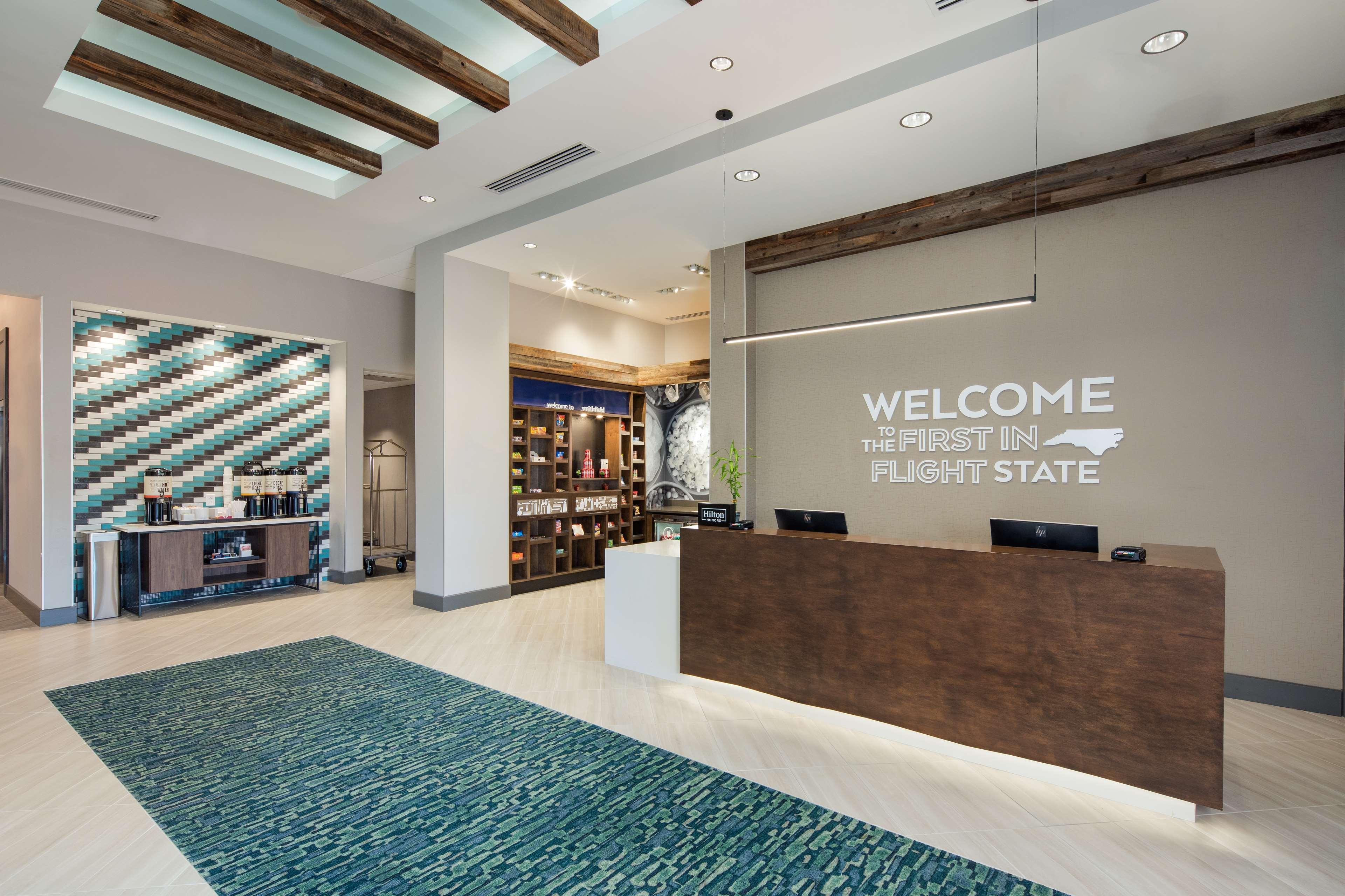 Hampton Inn Smithfield Selma, Nc Bagian luar foto
