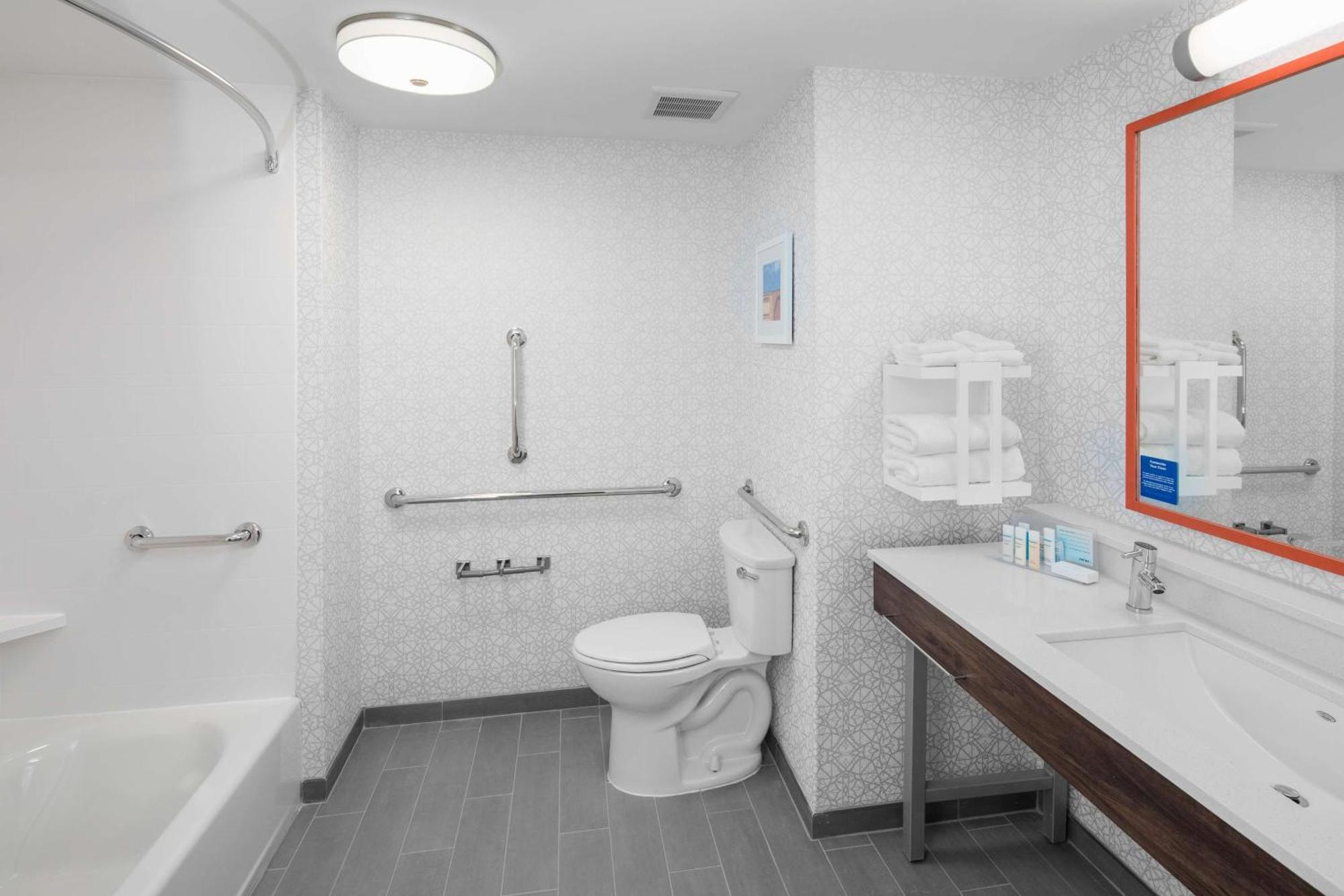 Hampton Inn Smithfield Selma, Nc Bagian luar foto